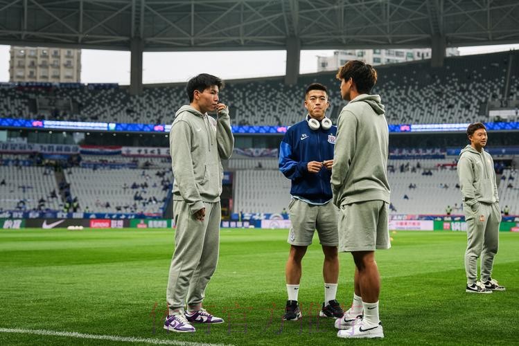 全运会笼式足球激战正酣 群体司领导赴赛区观战