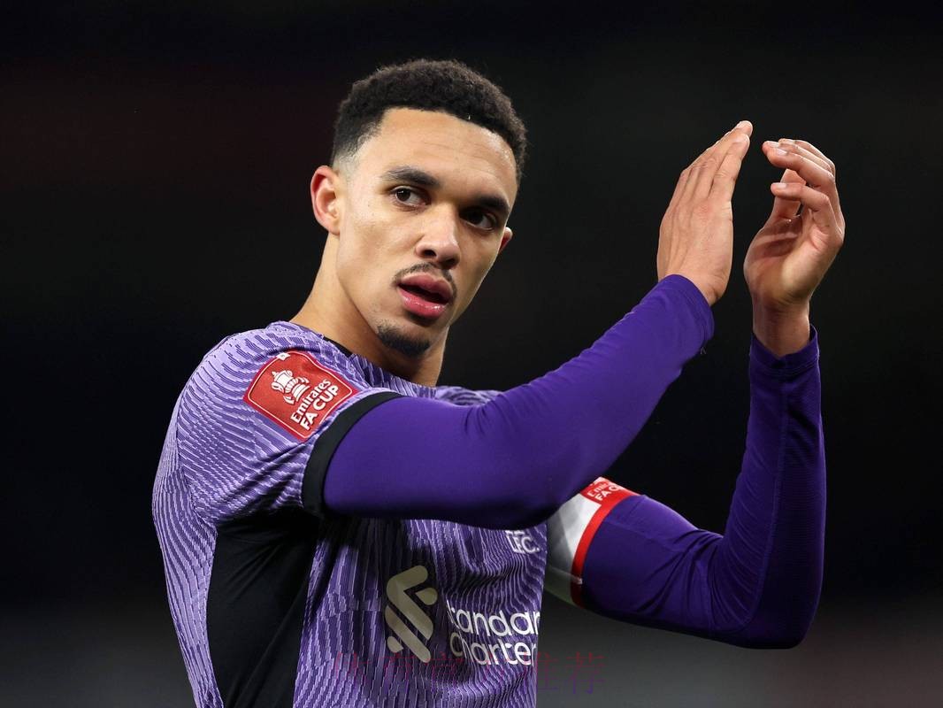 跟队:阿诺德左腿筋受伤 将在未来几天内接受检查 跟队:阿诺德左腿筋受伤 将在未来几天内接受检查